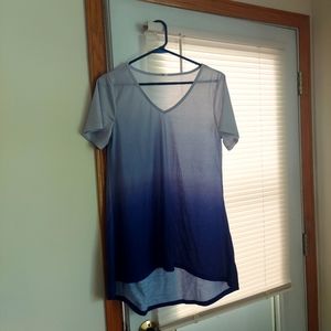 Women's V Neck T Shirt - Medium - Purple Ombre